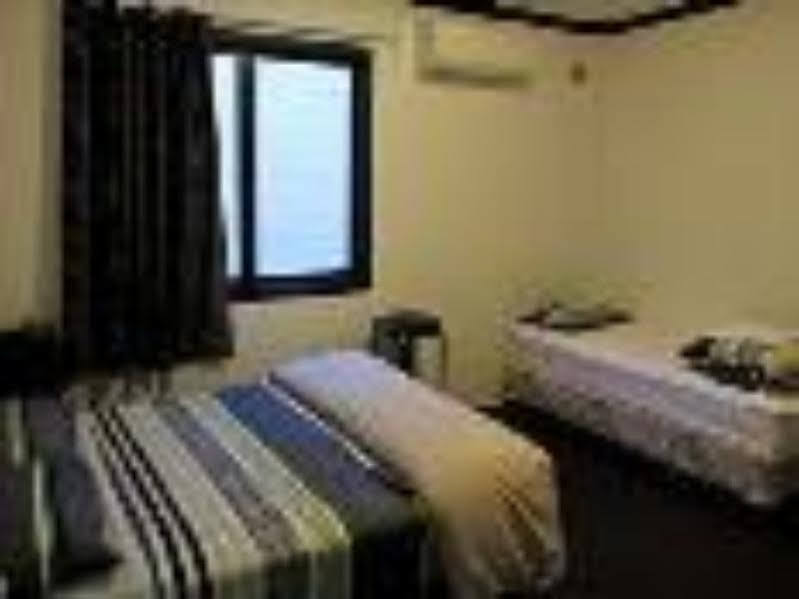 Albergue Eagles Nest Backpackers Hamilton Exterior foto